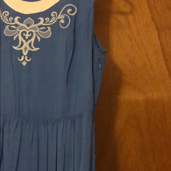 Embroidered a-line Altar’d State dress - Picture 4 of 4